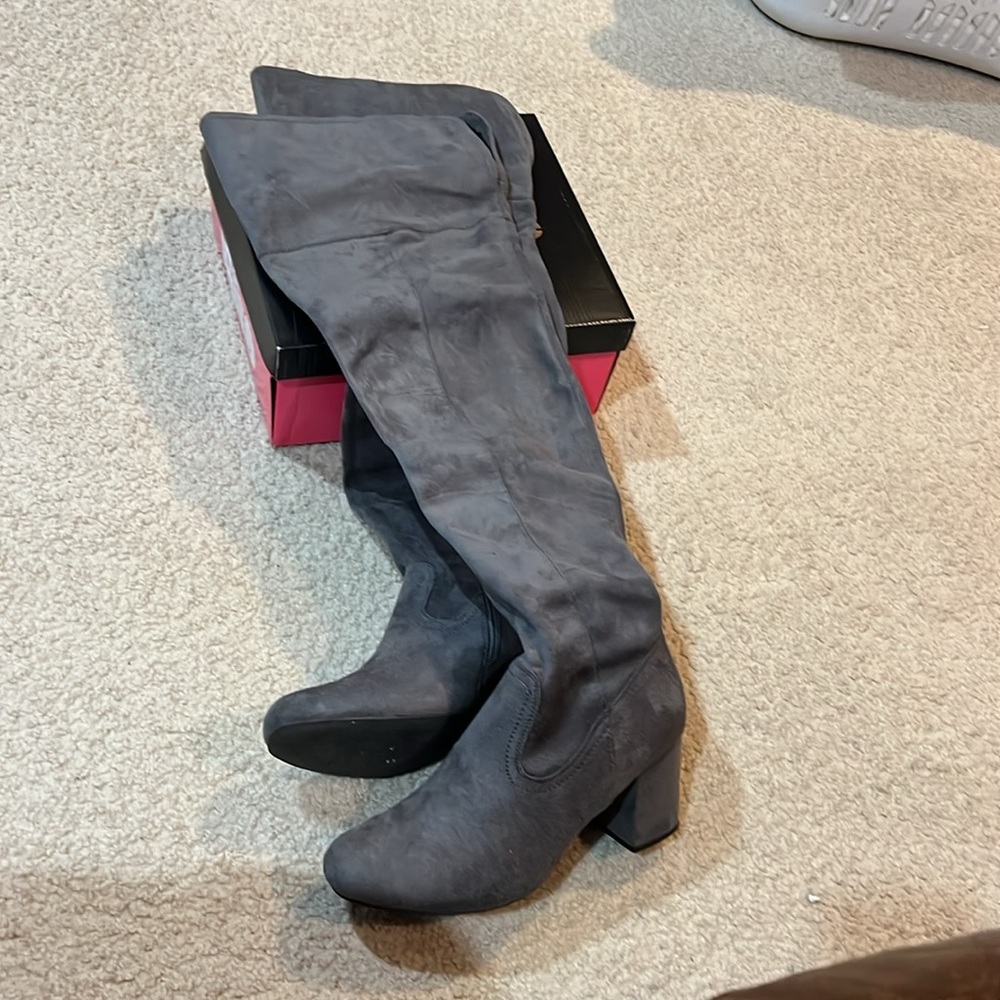 Charlotte Russe women’s gray over the knee boot